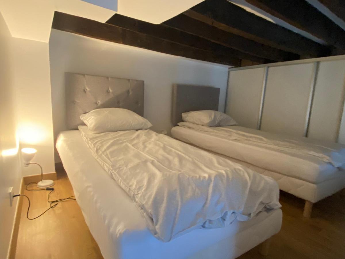 Studio Duplex Avec Spa Et Cour Privee Bonnelles Exterior photo